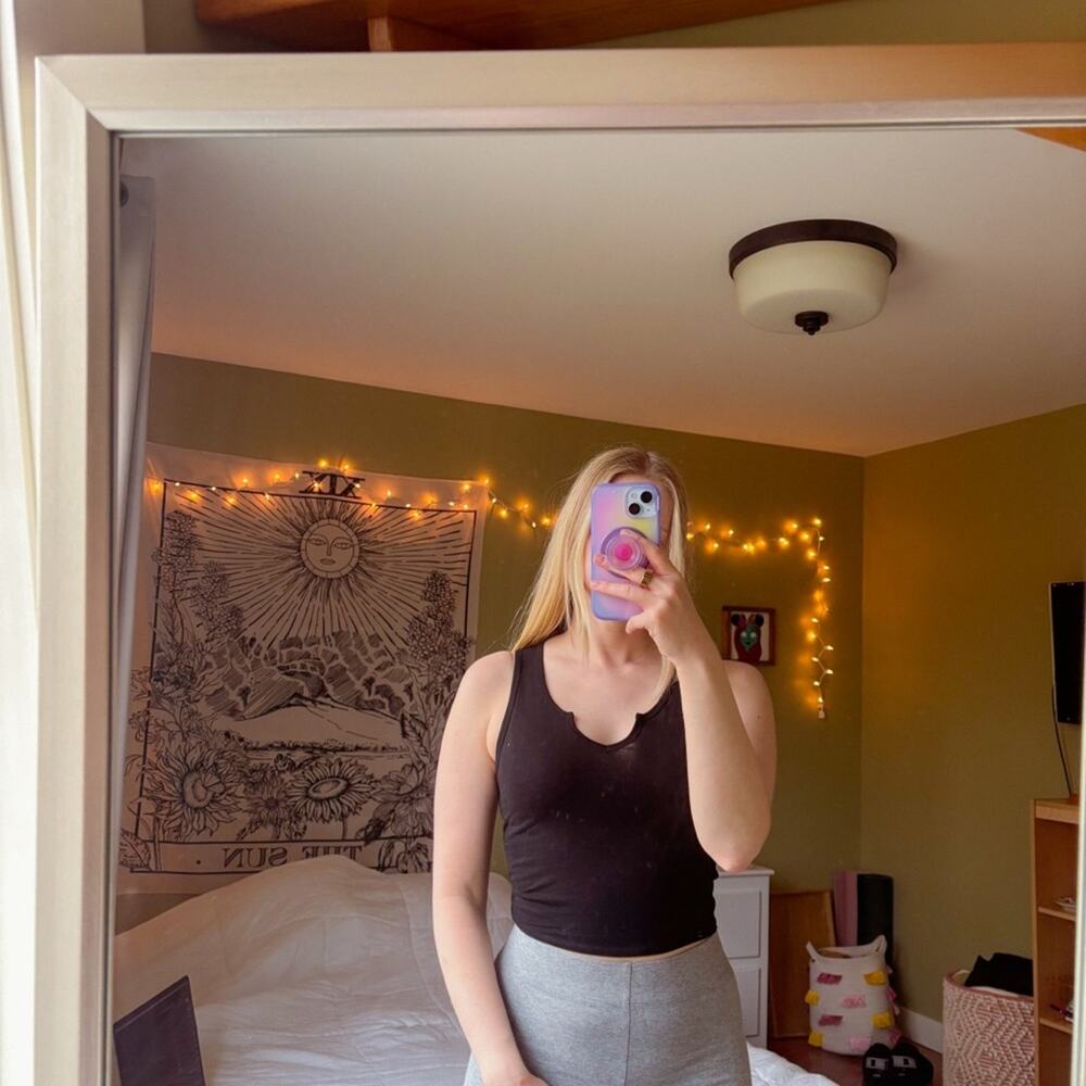 NWOT ✨ Bozzolo Black Notched Crop Top – Size Medium 🖤